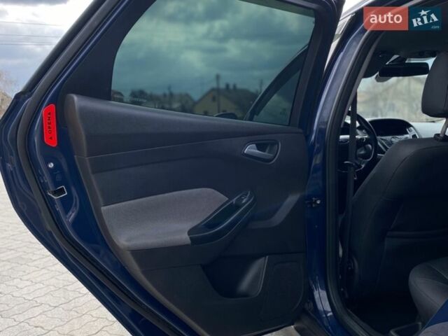 Синий Форд Фокус, объемом двигателя 1.56 л и пробегом 312 тыс. км за 6999 $, фото 18 на Automoto.ua