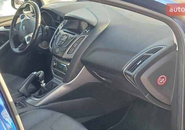 Синий Форд Фокус, объемом двигателя 1.6 л и пробегом 284 тыс. км за 8800 $, фото 49 на Automoto.ua