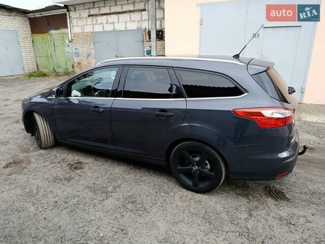 Синий Форд Фокус, объемом двигателя 2 л и пробегом 329 тыс. км за 8800 $, фото 5 на Automoto.ua