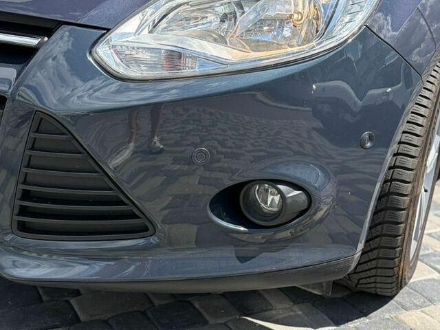Синій Форд Фокус, об'ємом двигуна 1.6 л та пробігом 250 тис. км за 8450 $, фото 18 на Automoto.ua
