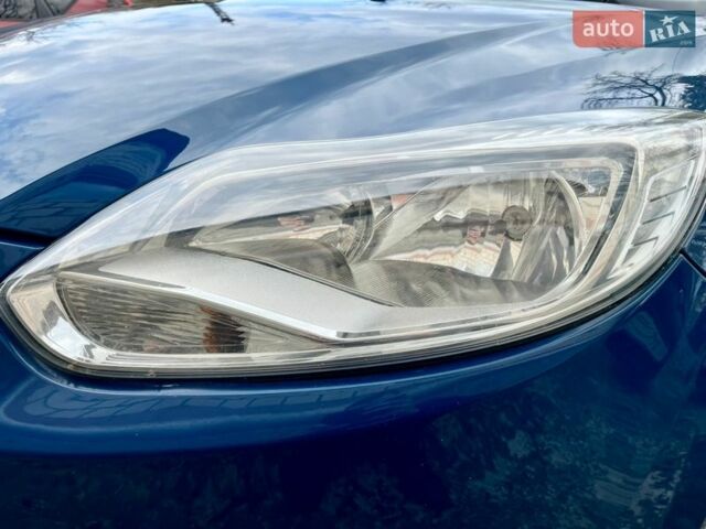 Синий Форд Фокус, объемом двигателя 1.56 л и пробегом 228 тыс. км за 7500 $, фото 35 на Automoto.ua