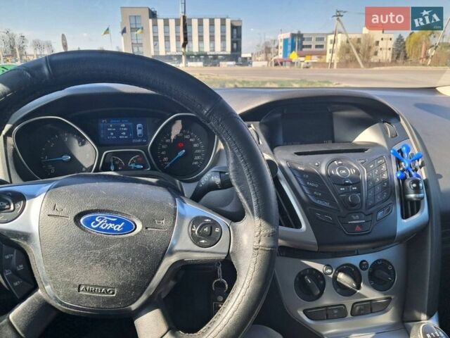 Синий Форд Фокус, объемом двигателя 1.56 л и пробегом 253 тыс. км за 6799 $, фото 9 на Automoto.ua