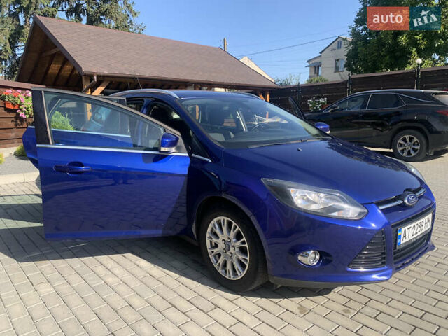 Синий Форд Фокус, объемом двигателя 1.6 л и пробегом 252 тыс. км за 8080 $, фото 1 на Automoto.ua