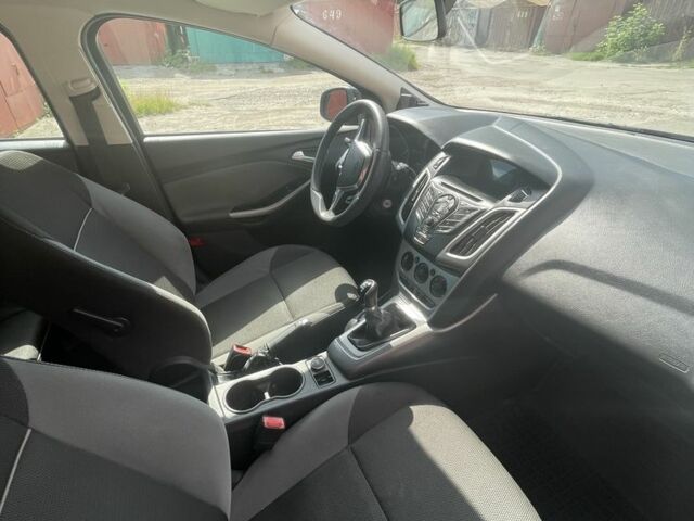 Синий Форд Фокус, объемом двигателя 1 л и пробегом 151 тыс. км за 5500 $, фото 4 на Automoto.ua