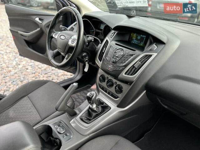 Синий Форд Фокус, объемом двигателя 1.6 л и пробегом 142 тыс. км за 8950 $, фото 35 на Automoto.ua