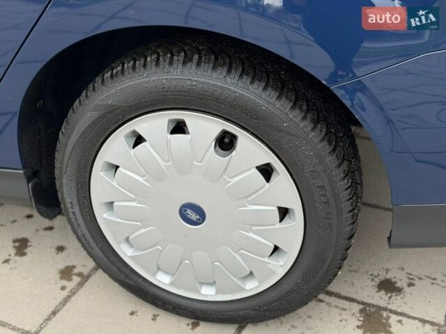 Синій Форд Фокус, об'ємом двигуна 1.5 л та пробігом 339 тис. км за 8299 $, фото 12 на Automoto.ua