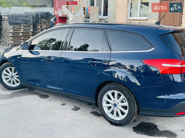 Синий Форд Фокус, объемом двигателя 2 л и пробегом 236 тыс. км за 10100 $, фото 6 на Automoto.ua