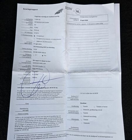 Синий Форд Фокус, объемом двигателя 1.5 л и пробегом 258 тыс. км за 10199 $, фото 19 на Automoto.ua