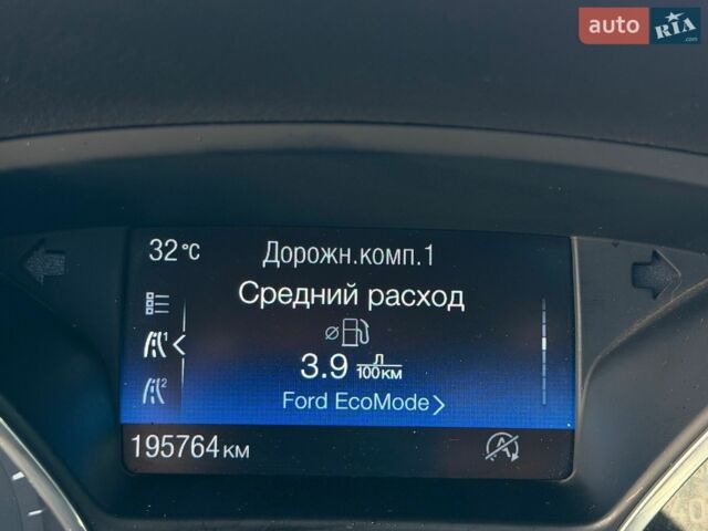 Синий Форд Фокус, объемом двигателя 1.5 л и пробегом 265 тыс. км за 8200 $, фото 28 на Automoto.ua