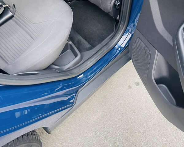 Синий Форд Фокус, объемом двигателя 2 л и пробегом 236 тыс. км за 10100 $, фото 18 на Automoto.ua