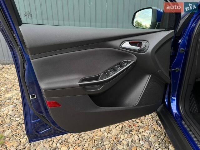 Синий Форд Фокус, объемом двигателя 1.5 л и пробегом 241 тыс. км за 9500 $, фото 44 на Automoto.ua