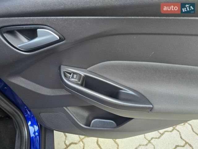 Синий Форд Фокус, объемом двигателя 1.5 л и пробегом 258 тыс. км за 10199 $, фото 37 на Automoto.ua