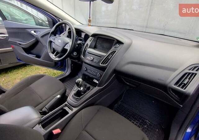 Синий Форд Фокус, объемом двигателя 1.5 л и пробегом 209 тыс. км за 9200 $, фото 21 на Automoto.ua