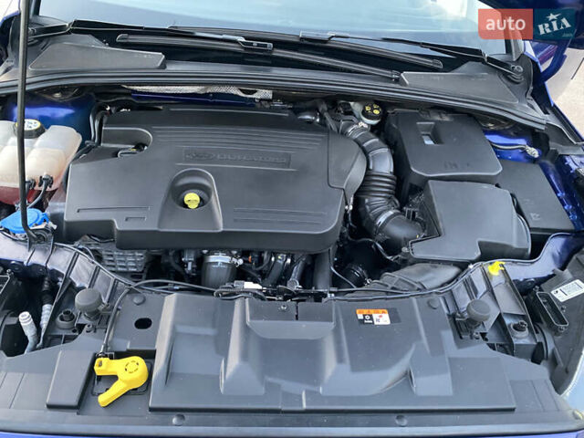Синий Форд Фокус, объемом двигателя 2 л и пробегом 243 тыс. км за 10999 $, фото 5 на Automoto.ua