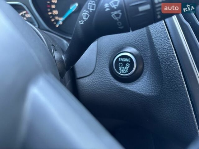 Синій Форд Фокус, об'ємом двигуна 2 л та пробігом 220 тис. км за 10000 $, фото 29 на Automoto.ua