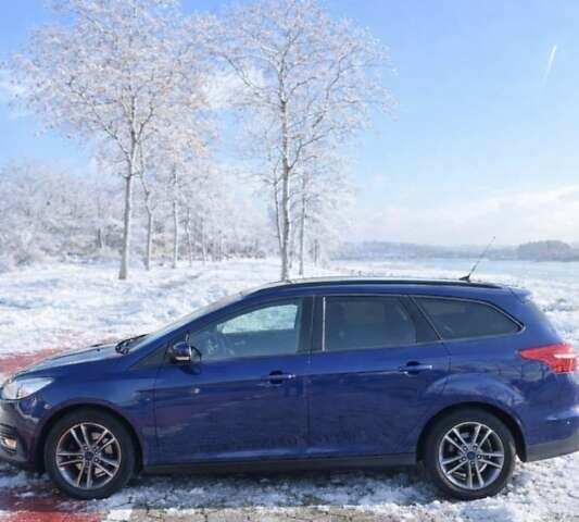Синий Форд Фокус, объемом двигателя 1.5 л и пробегом 142 тыс. км за 8200 $, фото 3 на Automoto.ua