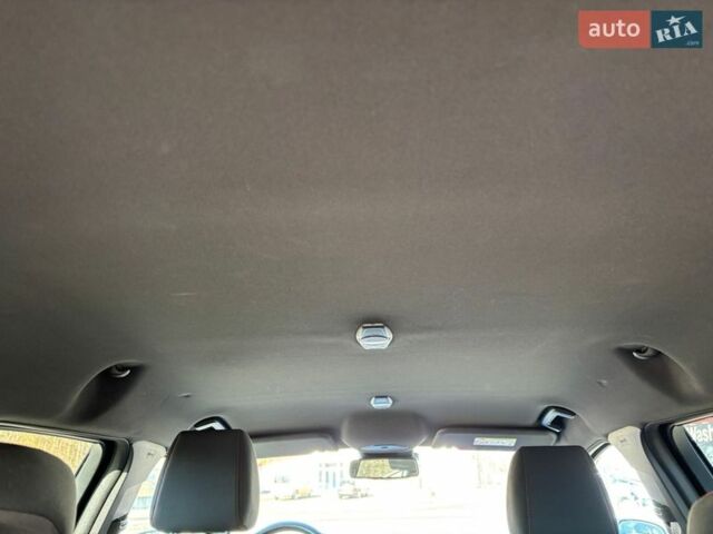 Синий Форд Фокус, объемом двигателя 2 л и пробегом 220 тыс. км за 9900 $, фото 27 на Automoto.ua