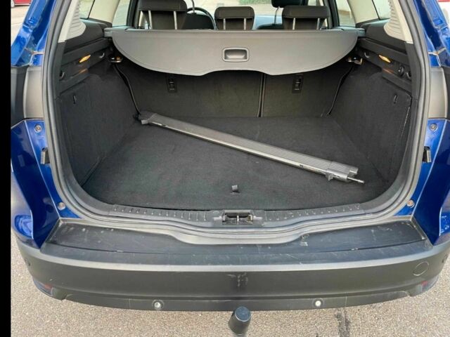 Синий Форд Фокус, объемом двигателя 1.5 л и пробегом 162 тыс. км за 9400 $, фото 9 на Automoto.ua