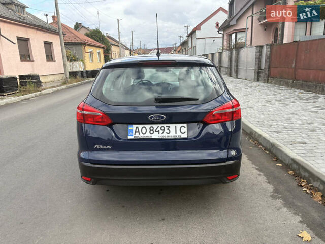 Синий Форд Фокус, объемом двигателя 1.5 л и пробегом 165 тыс. км за 9300 $, фото 2 на Automoto.ua