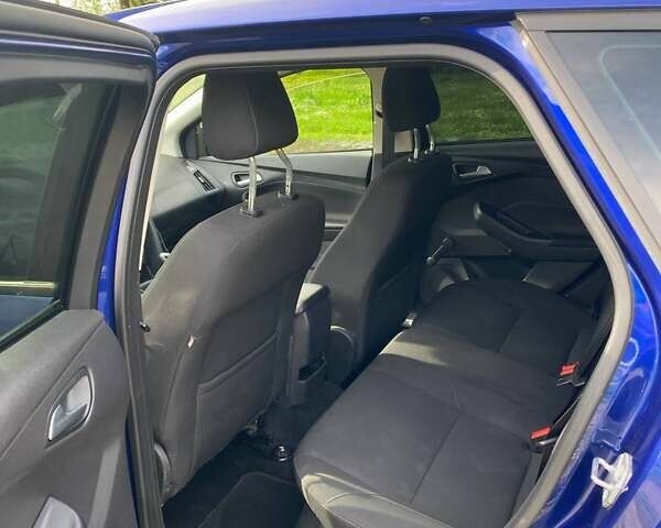 Синий Форд Фокус, объемом двигателя 1.5 л и пробегом 164 тыс. км за 9300 $, фото 6 на Automoto.ua