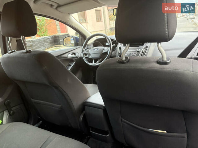 Синий Форд Фокус, объемом двигателя 1.5 л и пробегом 165 тыс. км за 9300 $, фото 5 на Automoto.ua