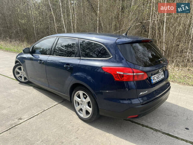 Синий Форд Фокус, объемом двигателя 1.5 л и пробегом 196 тыс. км за 7500 $, фото 1 на Automoto.ua