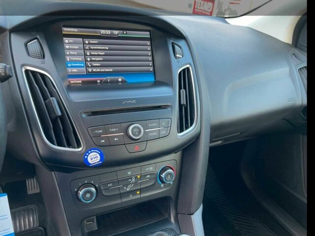 Синий Форд Фокус, объемом двигателя 1.5 л и пробегом 162 тыс. км за 9400 $, фото 6 на Automoto.ua