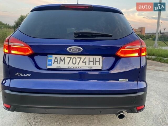 Синий Форд Фокус, объемом двигателя 2 л и пробегом 245 тыс. км за 10500 $, фото 5 на Automoto.ua