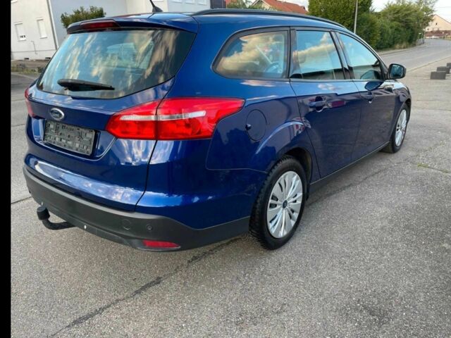 Синий Форд Фокус, объемом двигателя 1.5 л и пробегом 162 тыс. км за 9400 $, фото 3 на Automoto.ua