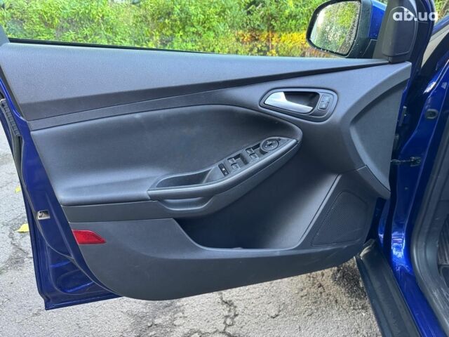 Синій Форд Фокус, об'ємом двигуна 1.5 л та пробігом 190 тис. км за 10940 $, фото 8 на Automoto.ua