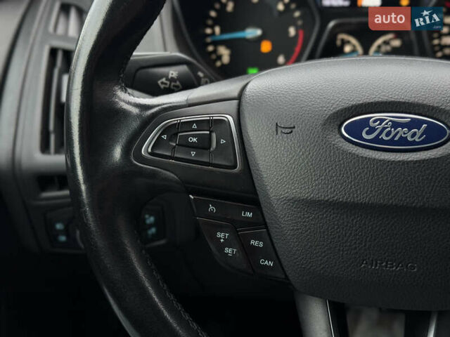 Синий Форд Фокус, объемом двигателя 1.5 л и пробегом 191 тыс. км за 10500 $, фото 33 на Automoto.ua