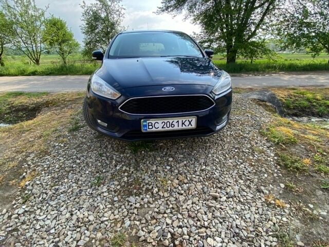 Синий Форд Фокус, объемом двигателя 1.6 л и пробегом 225 тыс. км за 9600 $, фото 2 на Automoto.ua