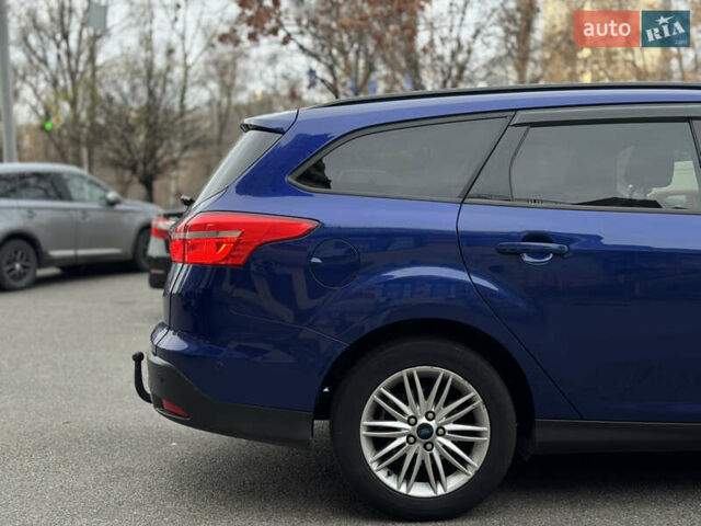 Синий Форд Фокус, объемом двигателя 1.5 л и пробегом 191 тыс. км за 10500 $, фото 14 на Automoto.ua