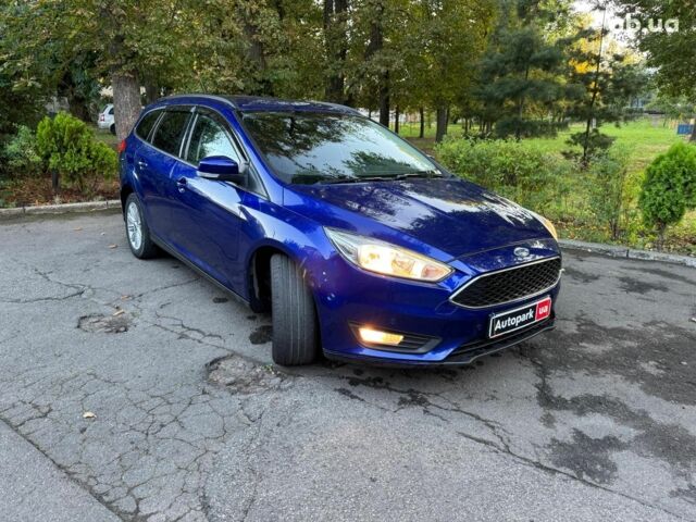 Синій Форд Фокус, об'ємом двигуна 1.5 л та пробігом 190 тис. км за 10940 $, фото 2 на Automoto.ua