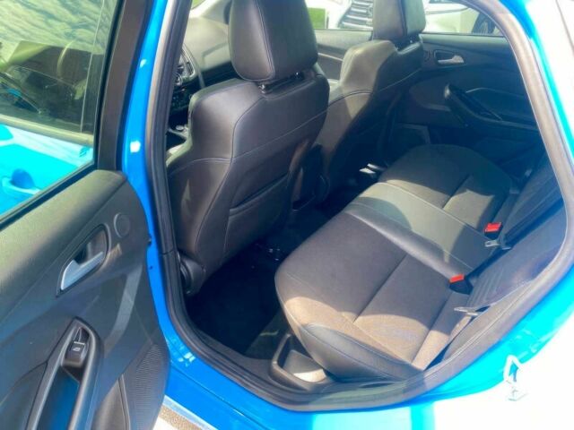 Синий Форд Фокус, объемом двигателя 2.3 л и пробегом 67 тыс. км за 13000 $, фото 10 на Automoto.ua