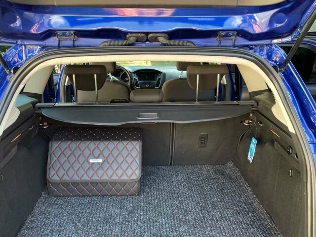 Синій Форд Фокус, об'ємом двигуна 1.5 л та пробігом 152 тис. км за 10990 $, фото 29 на Automoto.ua