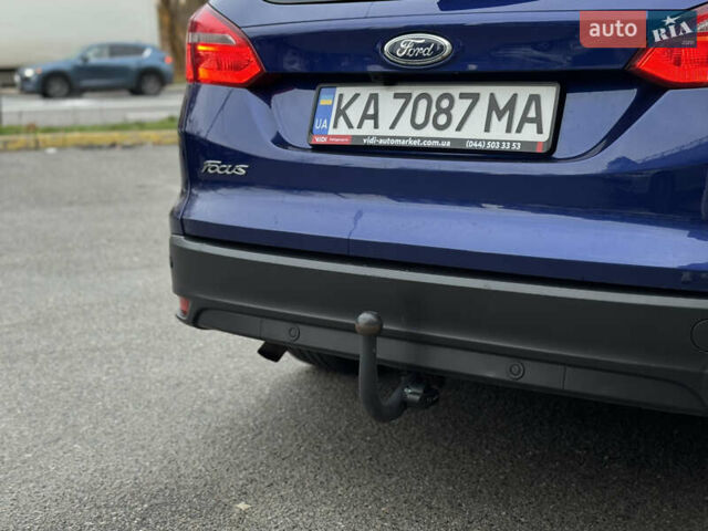 Синий Форд Фокус, объемом двигателя 1.5 л и пробегом 191 тыс. км за 10500 $, фото 11 на Automoto.ua