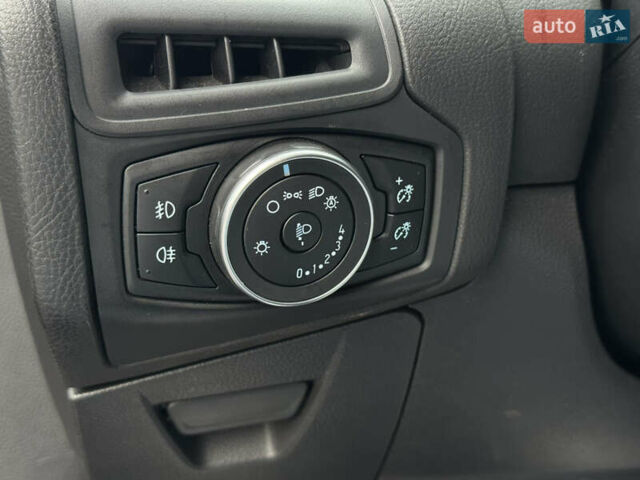 Синий Форд Фокус, объемом двигателя 1.5 л и пробегом 191 тыс. км за 10500 $, фото 25 на Automoto.ua