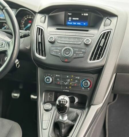Синій Форд Фокус, об'ємом двигуна 1.5 л та пробігом 210 тис. км за 10300 $, фото 11 на Automoto.ua