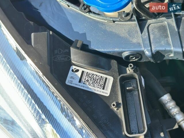 Синій Форд Фокус, об'ємом двигуна 1.5 л та пробігом 210 тис. км за 10300 $, фото 25 на Automoto.ua