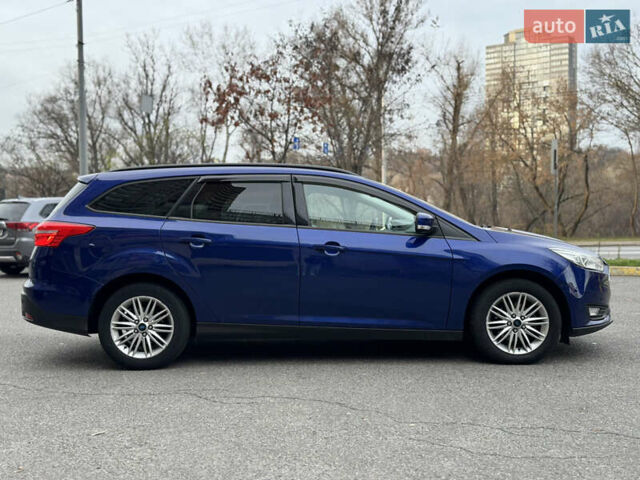 Синий Форд Фокус, объемом двигателя 1.5 л и пробегом 191 тыс. км за 10500 $, фото 15 на Automoto.ua