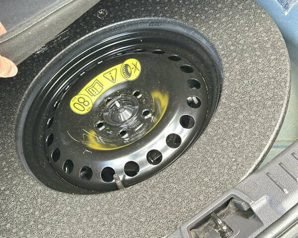 Синій Форд Фокус, об'ємом двигуна 1.5 л та пробігом 208 тис. км за 10100 $, фото 40 на Automoto.ua