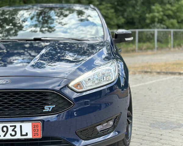 Синій Форд Фокус, об'ємом двигуна 1.5 л та пробігом 208 тис. км за 10100 $, фото 2 на Automoto.ua