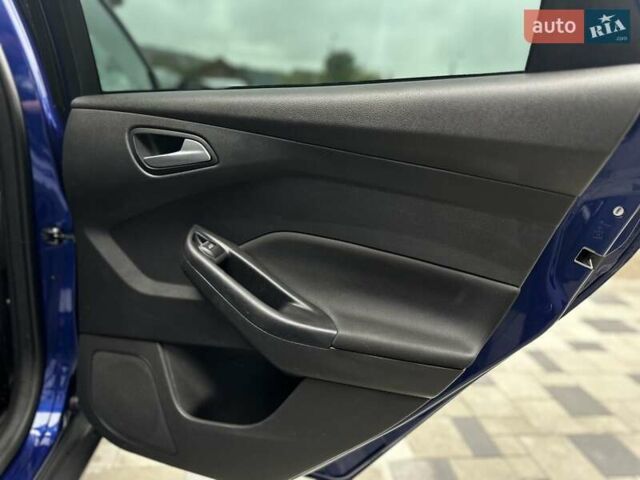 Синий Форд Фокус, объемом двигателя 1.5 л и пробегом 199 тыс. км за 11300 $, фото 8 на Automoto.ua