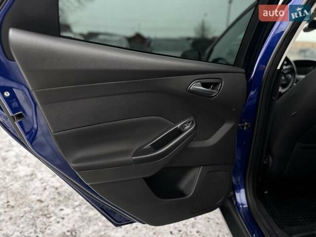 Синий Форд Фокус, объемом двигателя 1.5 л и пробегом 195 тыс. км за 10333 $, фото 28 на Automoto.ua