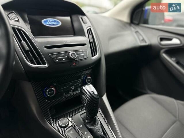 Синий Форд Фокус, объемом двигателя 1.5 л и пробегом 199 тыс. км за 11300 $, фото 18 на Automoto.ua