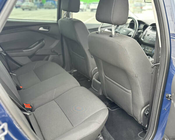 Синий Форд Фокус, объемом двигателя 1.5 л и пробегом 208 тыс. км за 10300 $, фото 8 на Automoto.ua