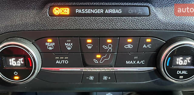 Синий Форд Фокус, объемом двигателя 1.5 л и пробегом 229 тыс. км за 12650 $, фото 23 на Automoto.ua