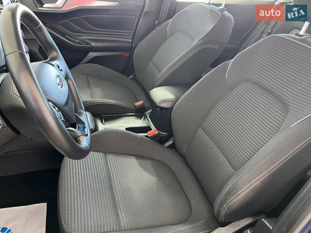 Синій Форд Фокус, об'ємом двигуна 1.5 л та пробігом 229 тис. км за 12650 $, фото 6 на Automoto.ua