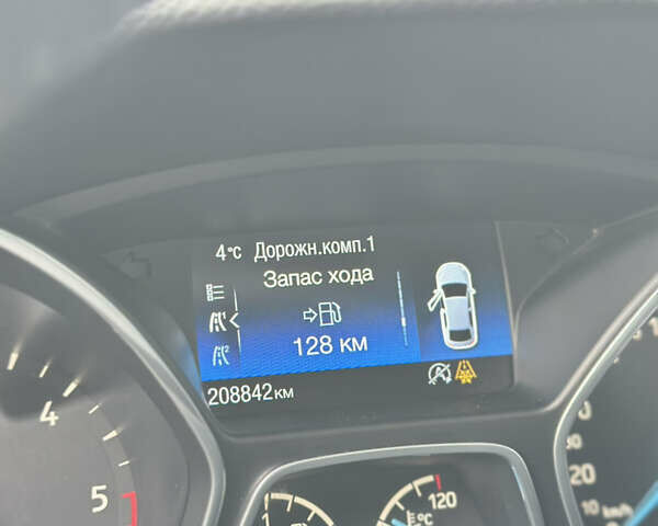 Синий Форд Фокус, объемом двигателя 1.5 л и пробегом 208 тыс. км за 10300 $, фото 13 на Automoto.ua